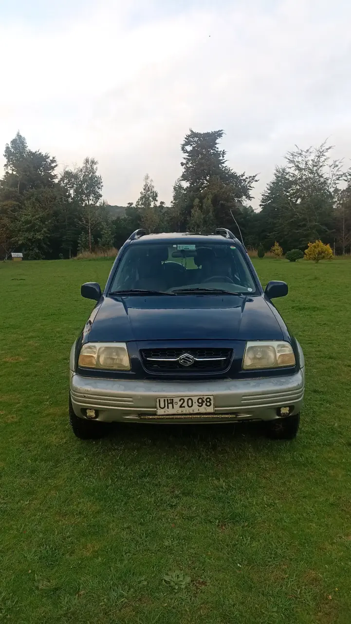 Vehículo 4x4 en buen estado