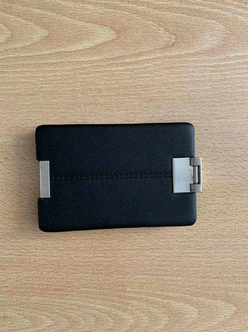 Tarjetero Kenneth Cole negro - 3