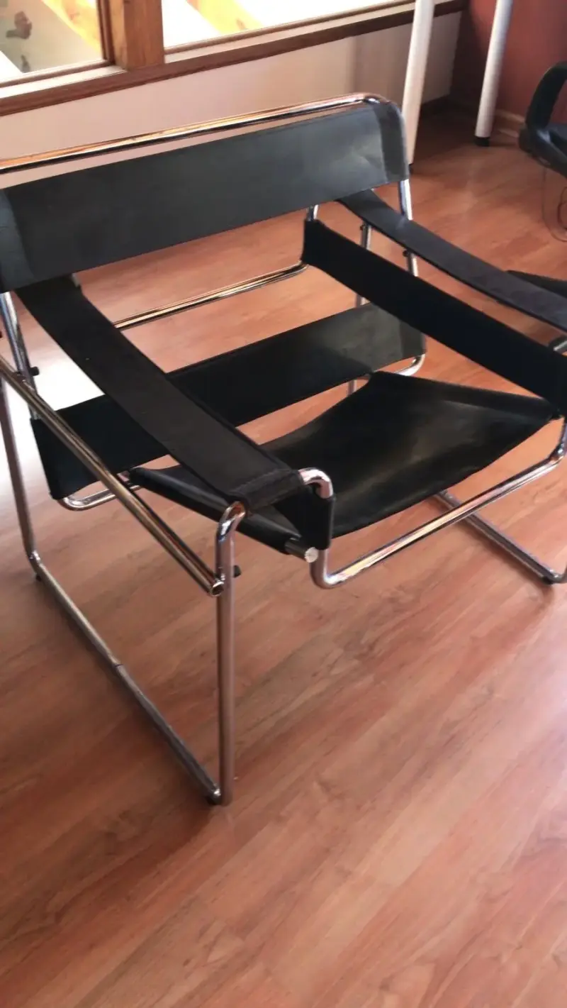 Silla de diseño negro - 1