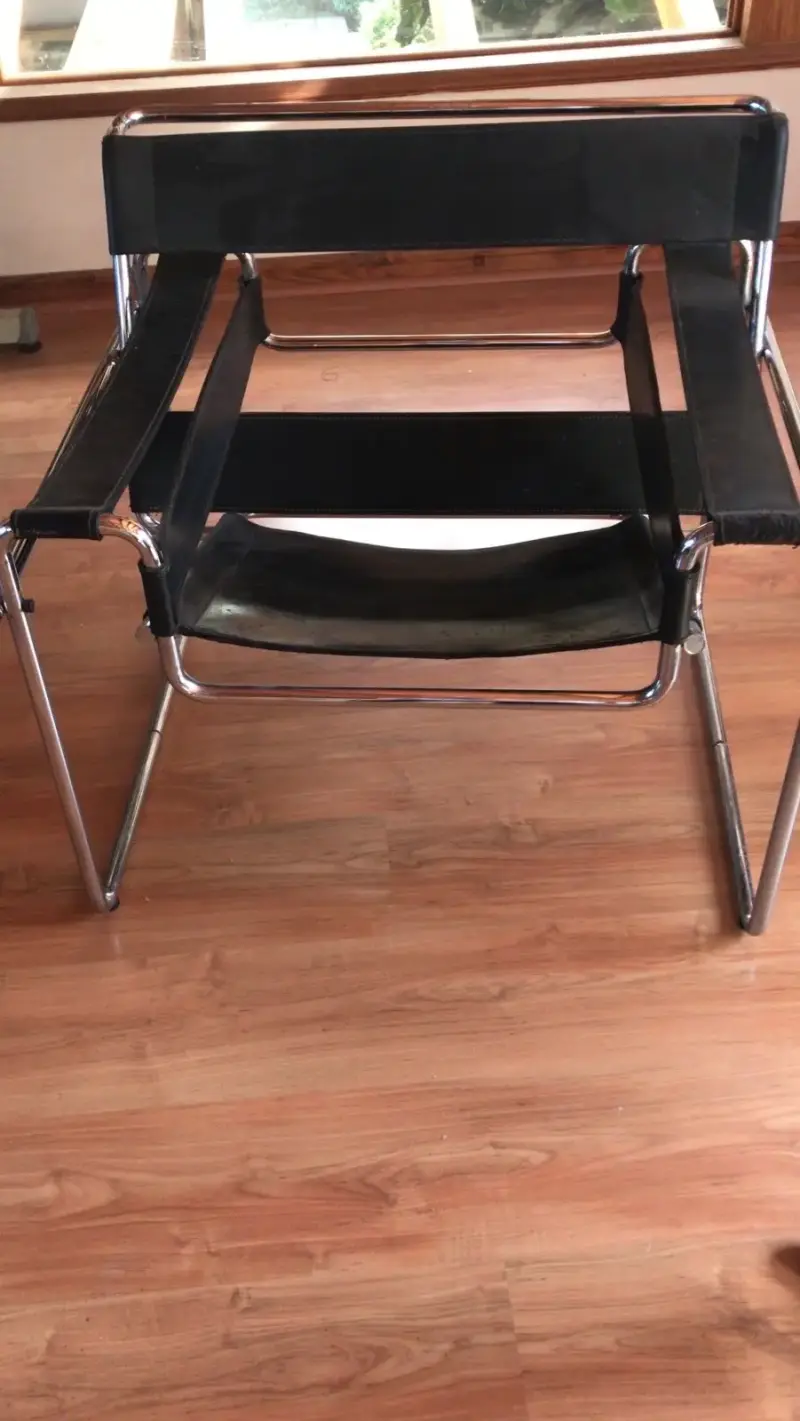 Silla de diseño negro - 3
