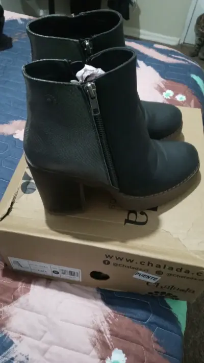 Botines negros de tacón alto - miniatura 2