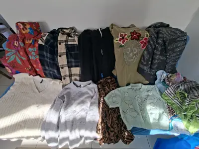 Lote de ropa femenina variada - miniatura 1
