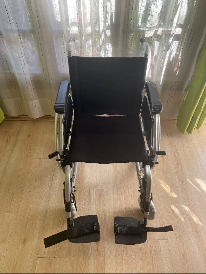 Silla de ruedas plegable lesenhilf - 3