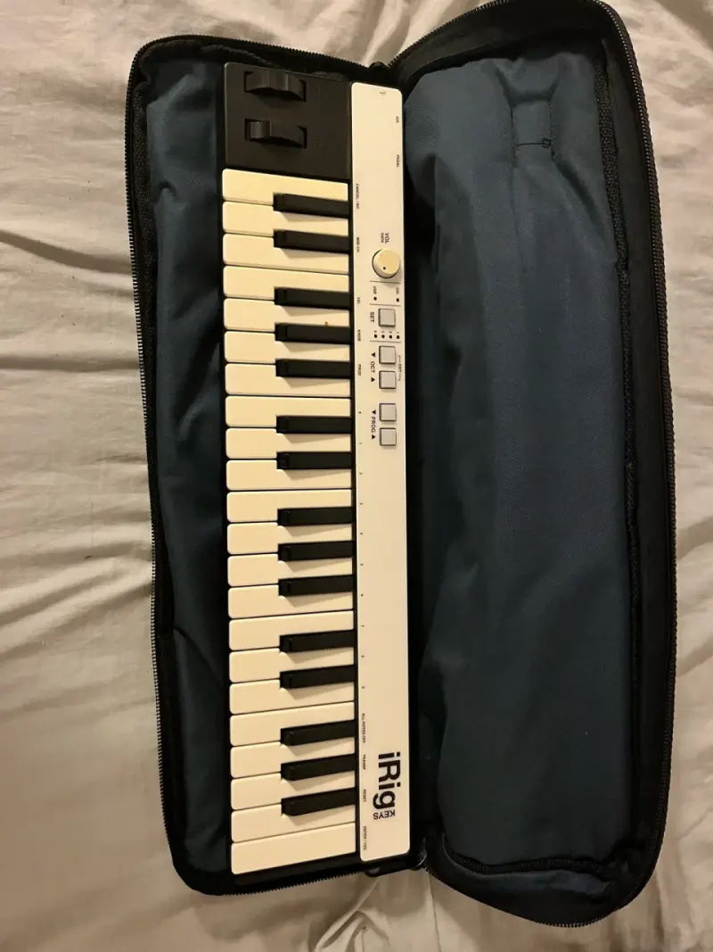 Teclado MIDI iRig Keys 37 teclas - 1
