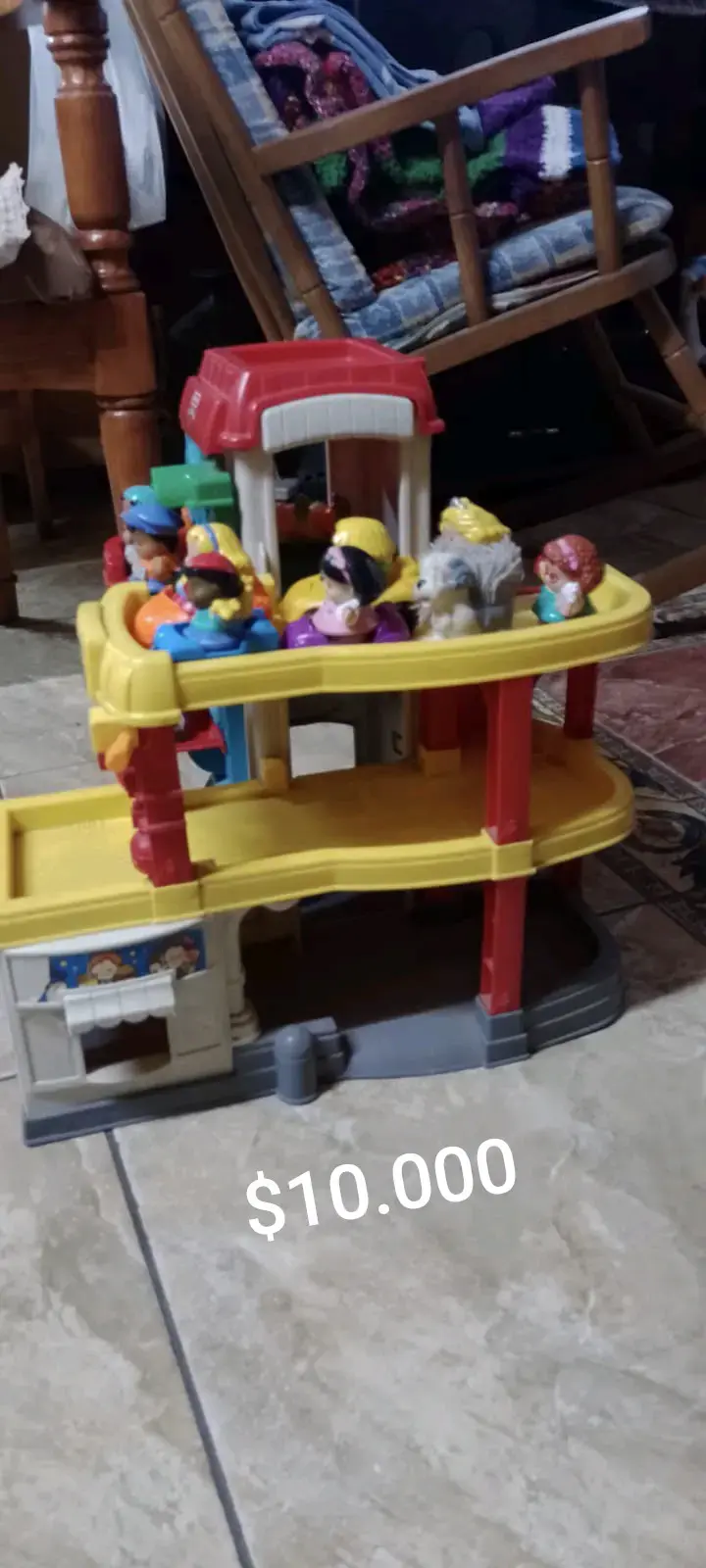 Centro de juegos infantil Little People - 1