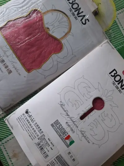 Panty de encaje rosa - miniatura 2