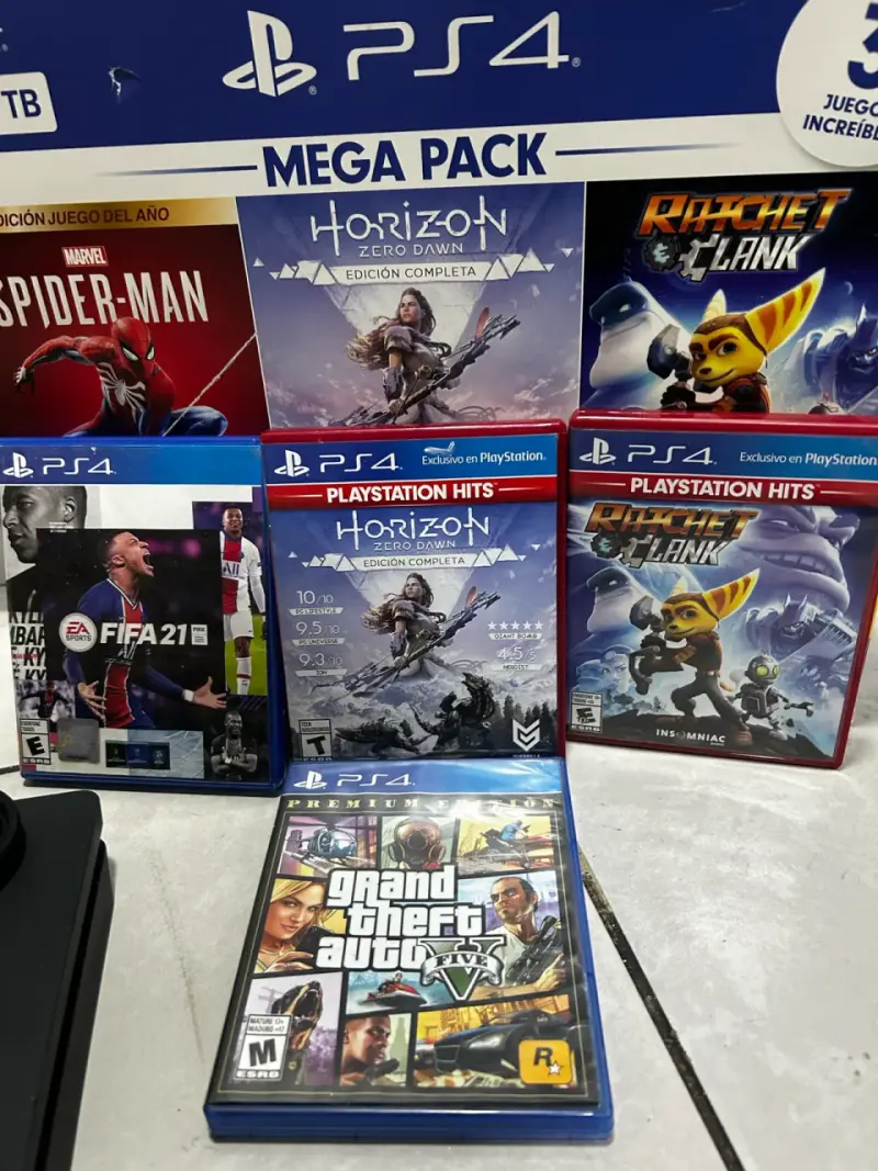 Consola PS4 con juegos incluidos - 2