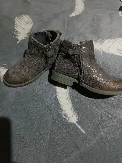 Botines grises con brillo - miniatura 2