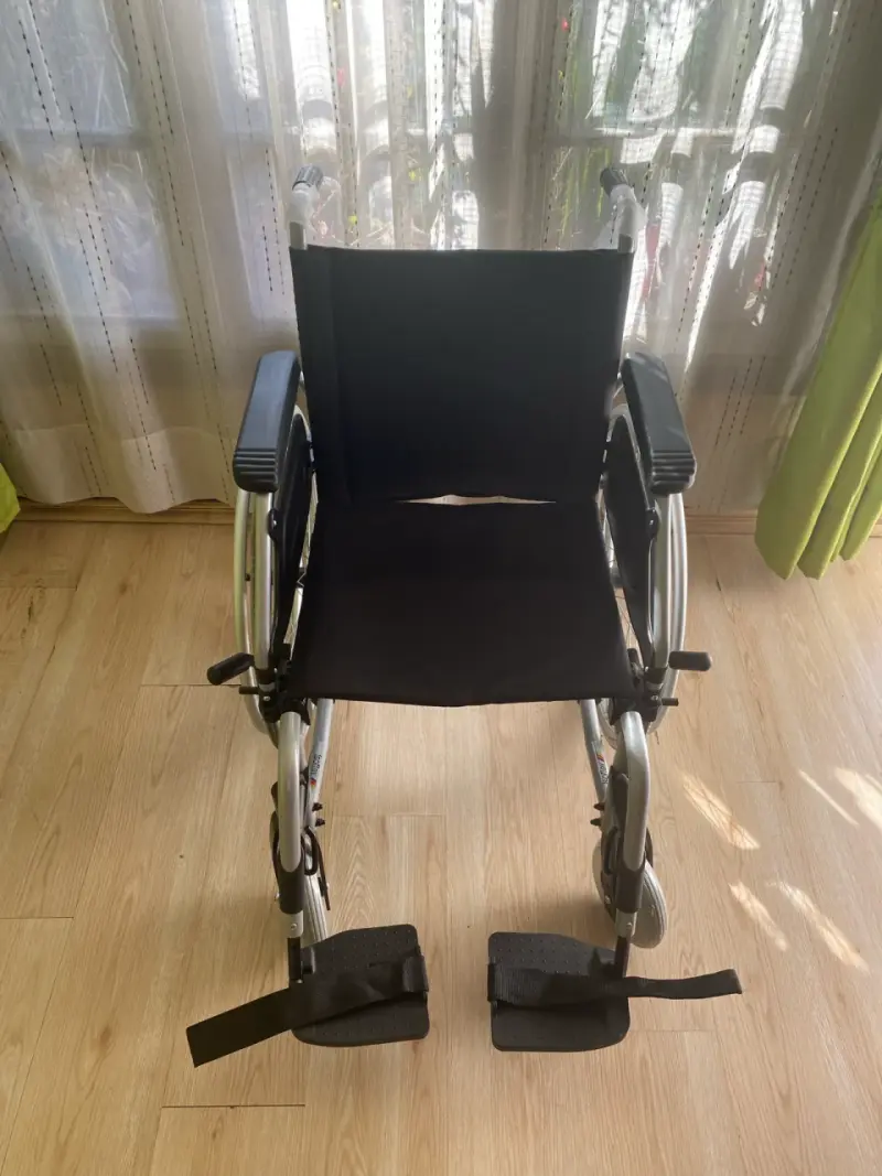 Silla de ruedas plegable - 3