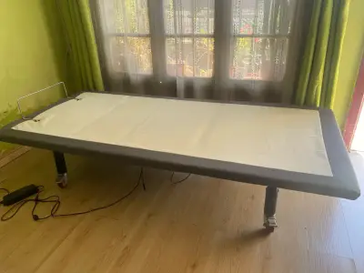 Cama ajustable eléctrica - miniatura 3