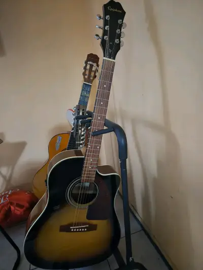Guitarra electroacústica Epiphone J-15 Deluxe - miniatura 3