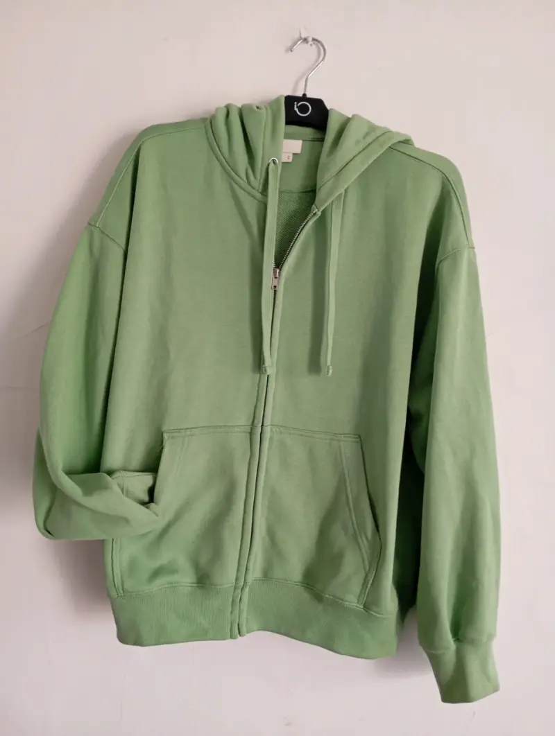 Parka negra con capucha de piel - 4