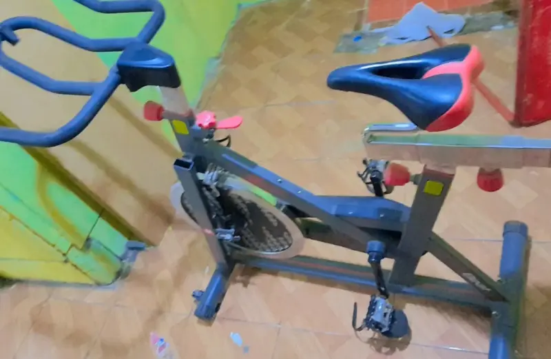 Bicicleta estática Beat - 3