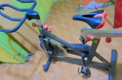 Bicicleta estática Beat - miniatura 3