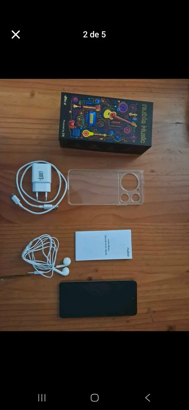 Smartphone Nubia Music con accesorios - 1
