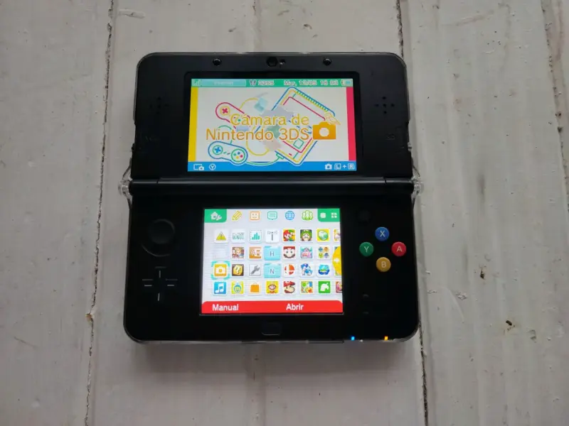 NEW NINTENDO 3DS Black edition - 2