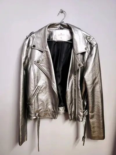 Chaqueta biker plateada - miniatura 1