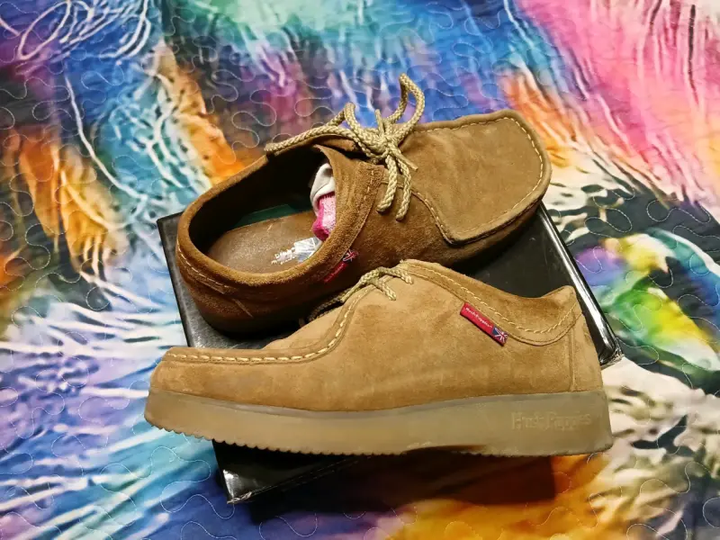 Zapatos de gamuza marrón hush Puppies - 3