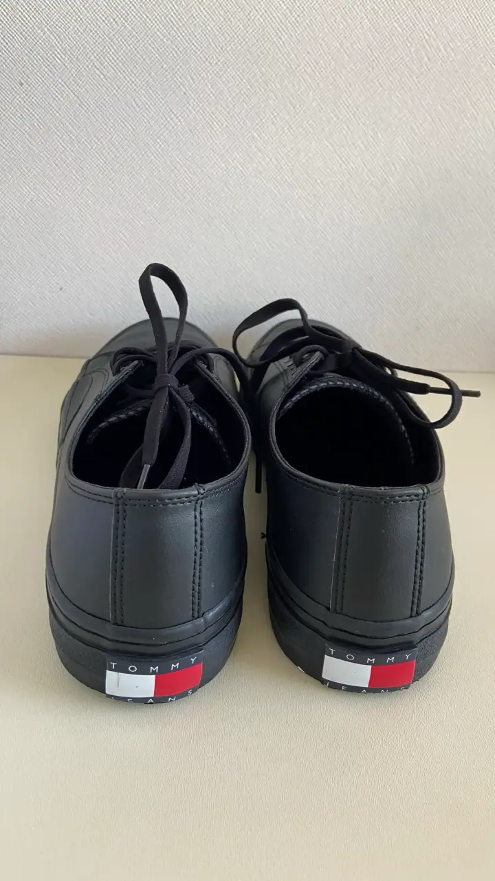Zapatillas negras de cuero Tommy Hilfiguer 41 - 3