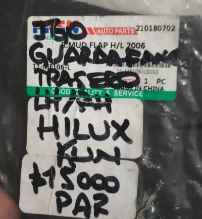Guardafango trasero para Hilux - miniatura 1