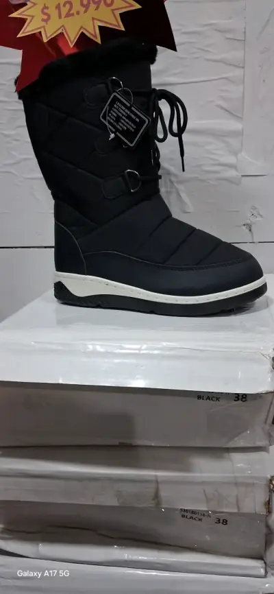 Botas de invierno negras y calzado variado - miniatura 1