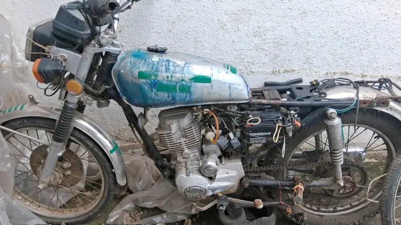 Moto andando para proyecto o desarme - 4