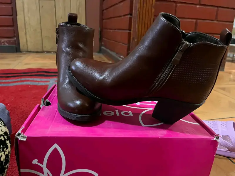 Botines café Azaleia talla 36 - 2