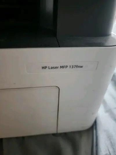 Impresora HP Laser MFP 137fnw - miniatura 1