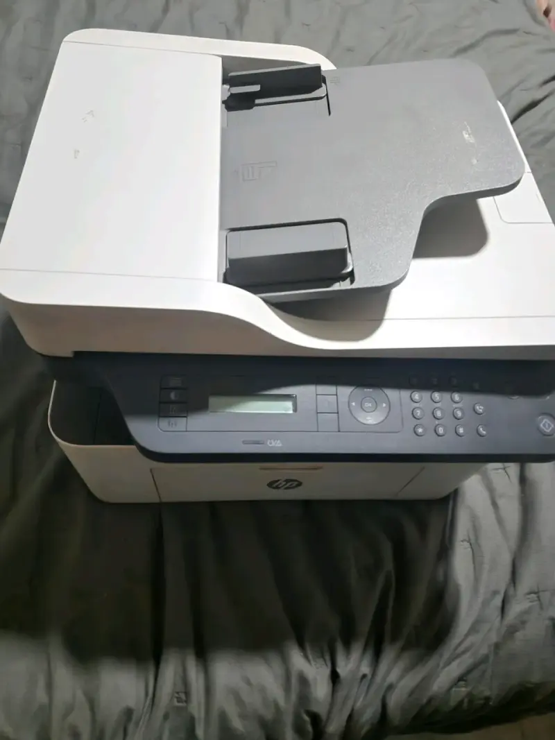 Impresora HP Laser MFP 137fnw - 4