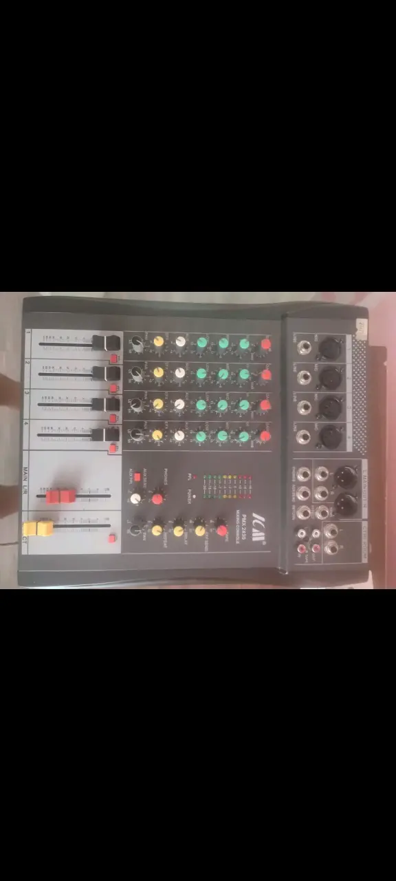 Consola de audio mezcladora