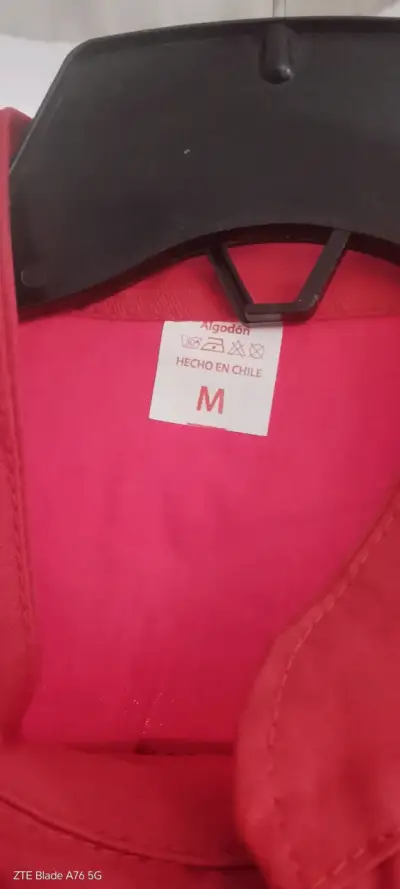 Overol rojo con franjas reflectantes - miniatura 2