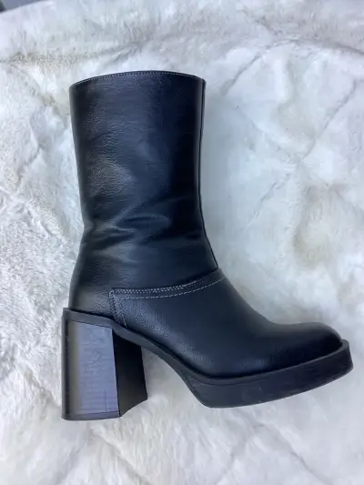 Botas de tacón negras - miniatura 2
