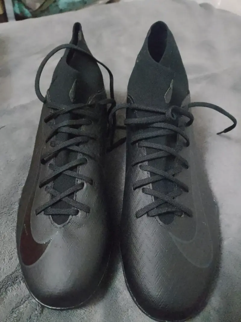 Zapatillas deportivas negras - 2
