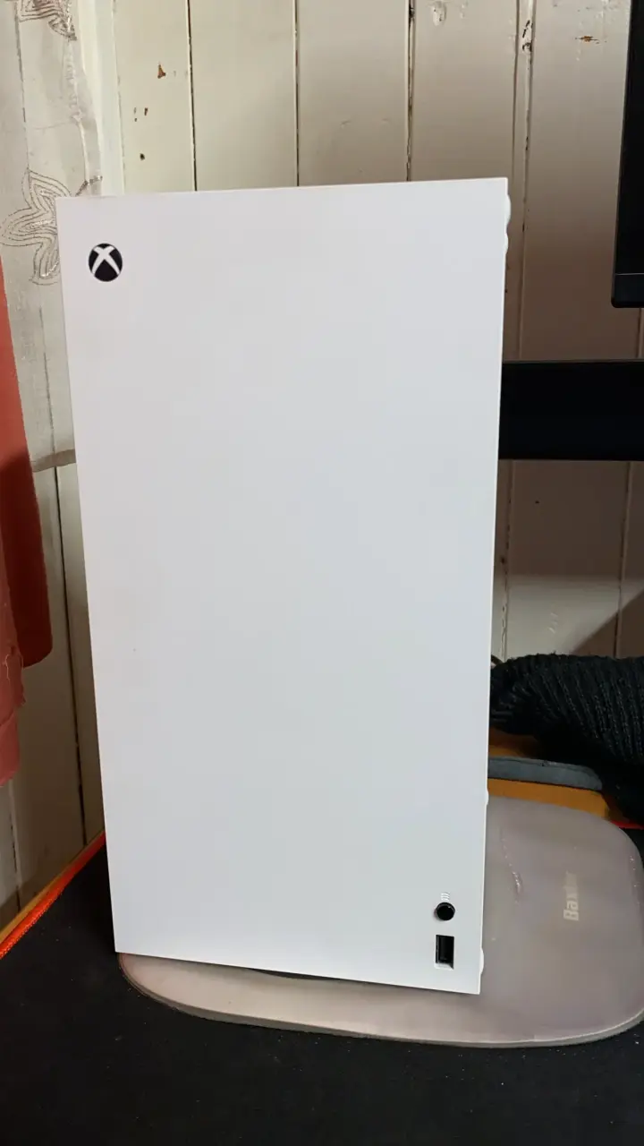 Consola Xbox Series X Digital + Monitor Gaming G27 - 1