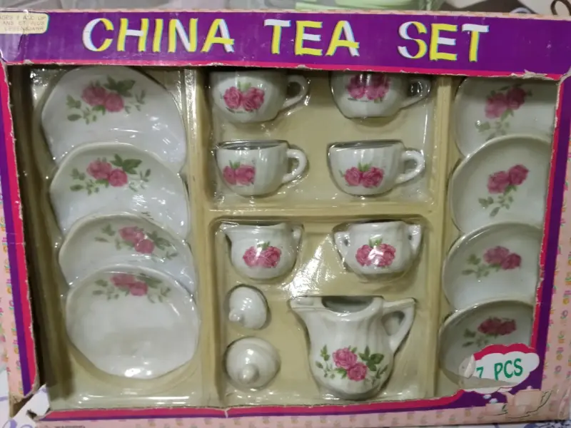 Juego de té de porcelana floral - 1