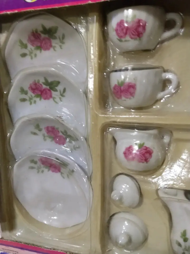 Juego de té de porcelana floral - 2