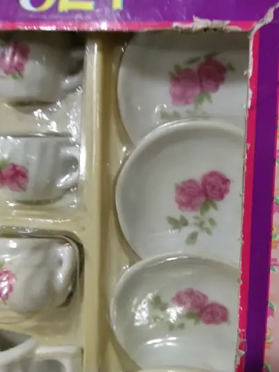 Juego de té de porcelana floral - miniatura 3