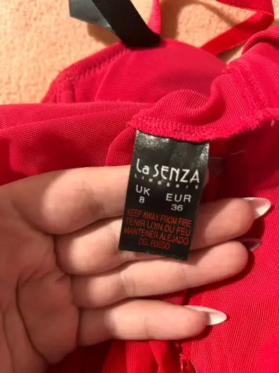 Baby doll rojo con detalles negros - miniatura 3
