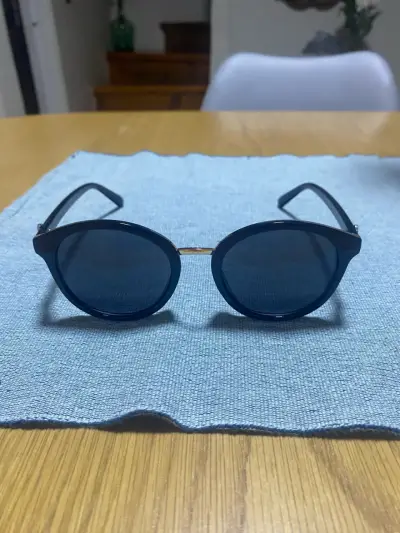 Lentes de sol azul Negro con dorado - miniatura 1
