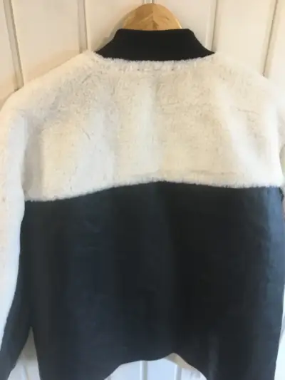 Chaqueta con detalles de piel - miniatura 5