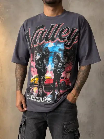 Polera Valley con diseño urbano - miniatura 1
