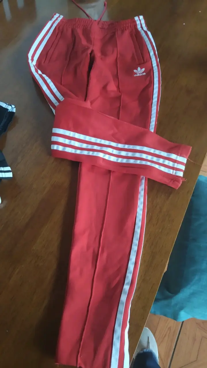 Pantalón deportivo rojo Adidas - 1