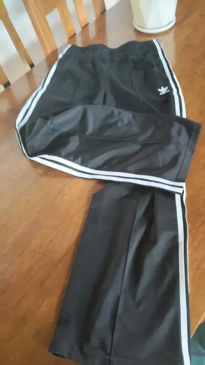 Pantalón deportivo rojo Adidas - miniatura 2