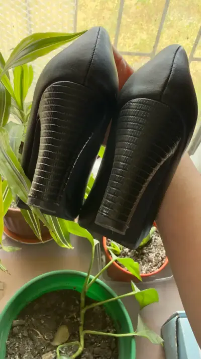 Zapatos negros de tacón - miniatura 4