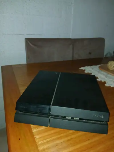 Consola PS4 negra - miniatura 2