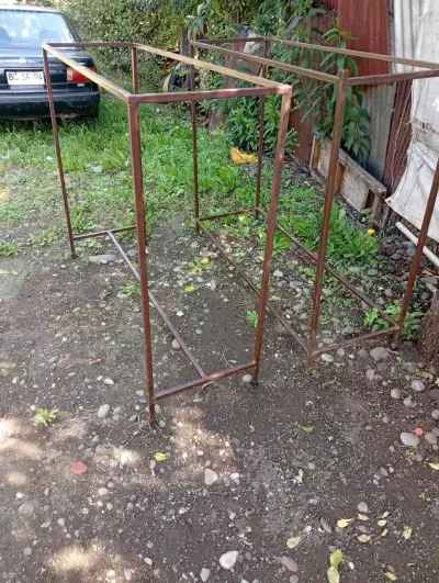Colgadores para local de ropa - miniatura 2