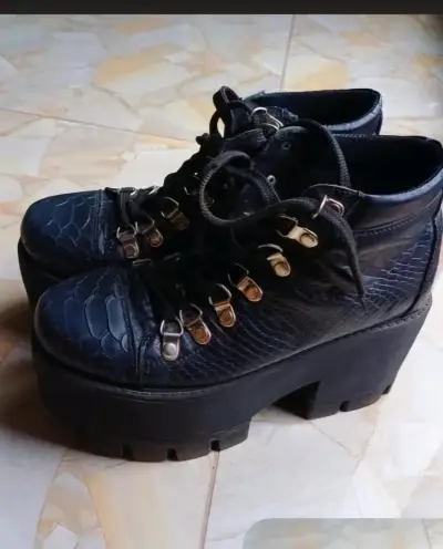 Botines de plataforma negros - miniatura 1