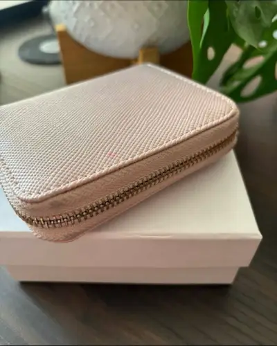 Billetera Guess rosa - miniatura 3