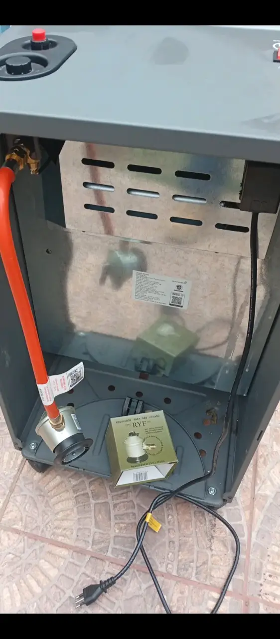 Estufa a gas Sumocheat FH4300 - 2