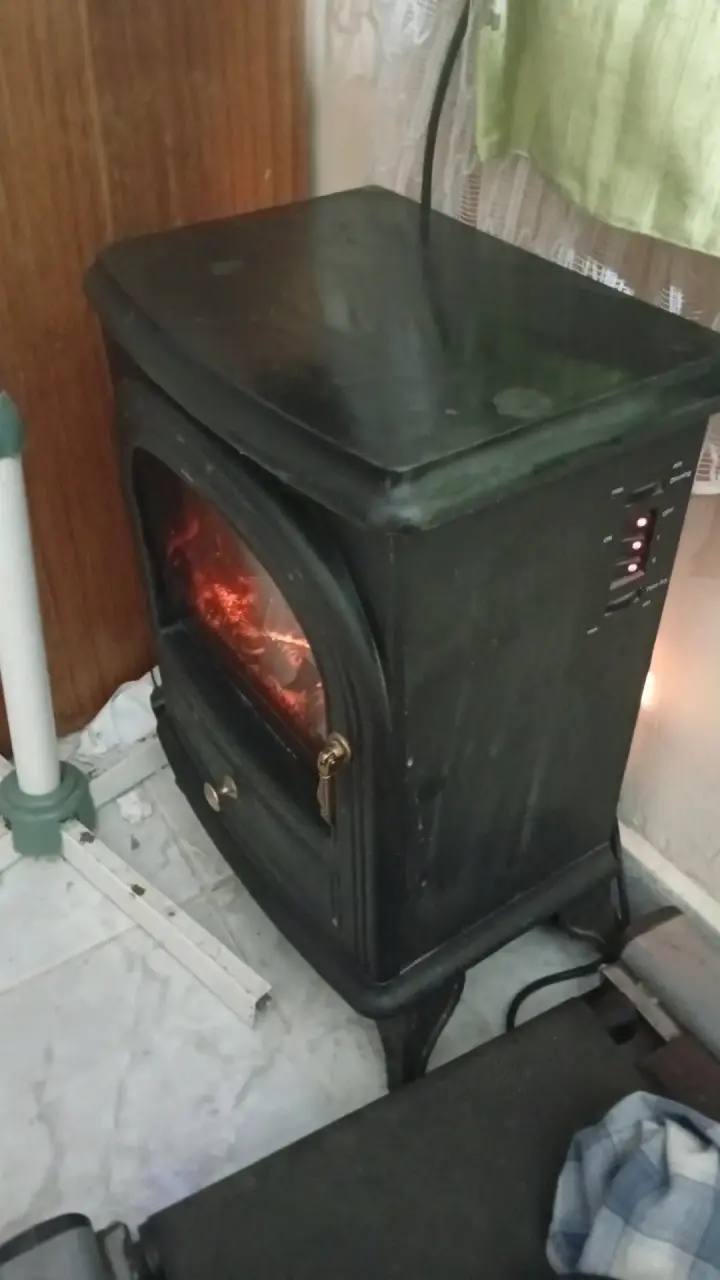 Estufa eléctrica decorativa negra - 4